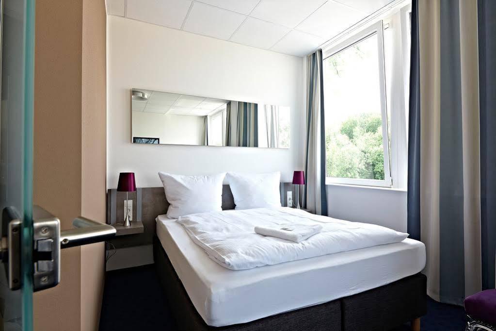 Road House Hotel Paderborn Exteriör bild